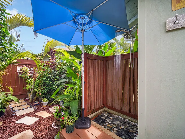 4928 Aliali Rd — Photo 8