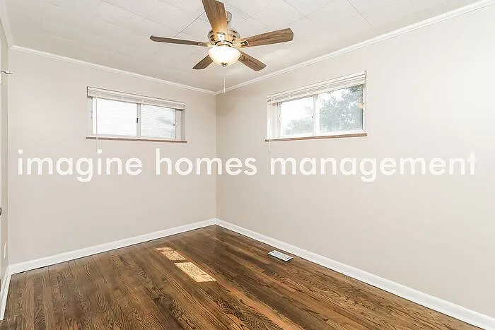 1688 Sanborn Dr — Photo 9