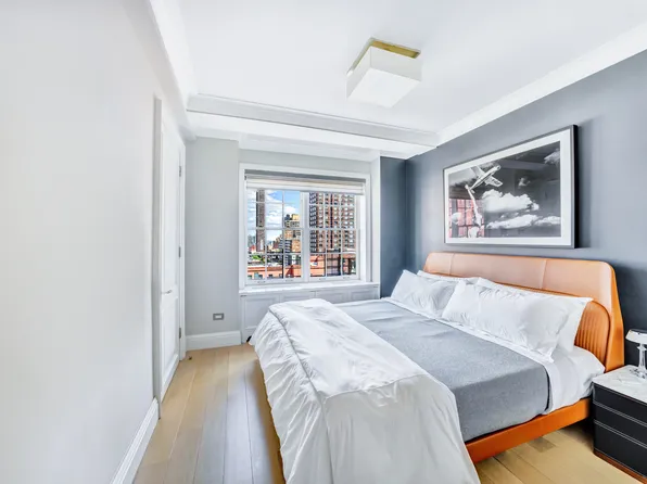 141 East 88th Street 10A image 8 of 9