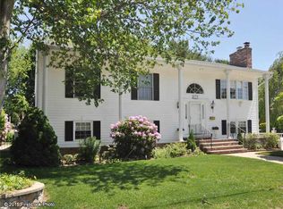 174 Marlow St, Cranston, RI 02920