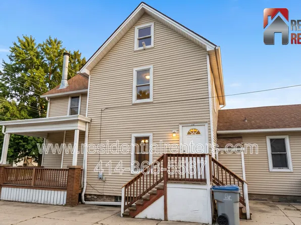 2210 S Winchester St #A, Milwaukee, WI 53207