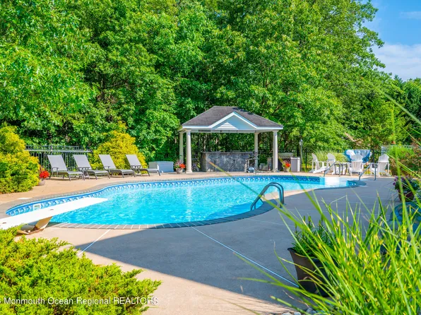 7 Edie Lane, Howell, NJ 07731