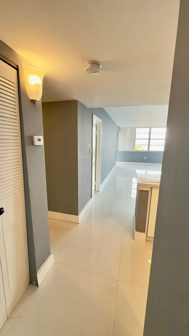 Spacious One Bedroom Two Bath Condo with Parking at Buckley Towers in North Miami Beach — Photo 3