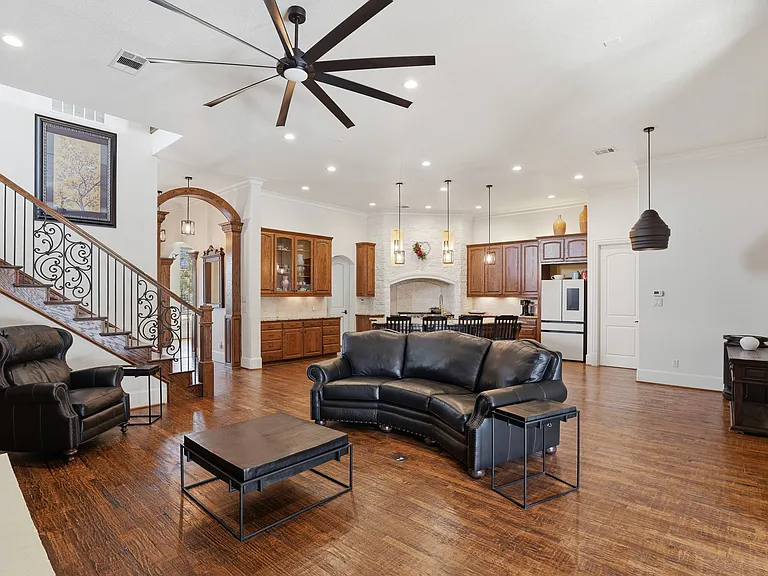 3417 Madison Ct — Photo 8