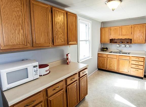2nd image of 3118 Walter Ave