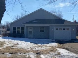 1322 Sunrise Dr, Dekalb, IL 60115