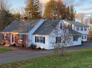 111 Snipsic Lake Rd, Ellington, CT 06029