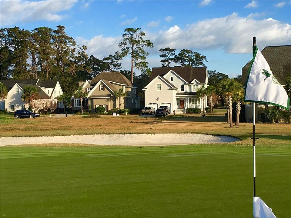 1st image of 115 Country Club Dr