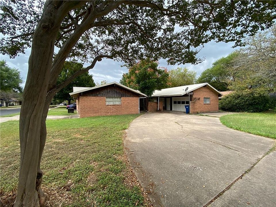 1st image of 3203 Mossrock Dr #B