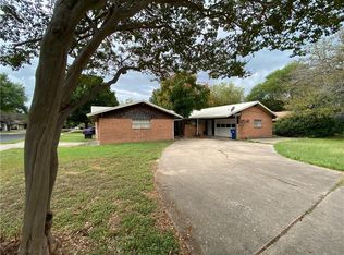 3203 Mossrock Dr #B, Austin, TX 78757