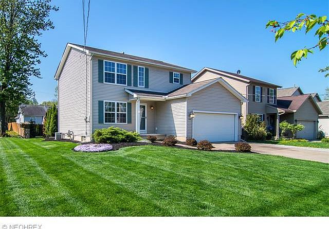 1st image of 33887 Gloria Ave