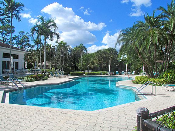 4th image of 9601 Village View Blvd APT 202