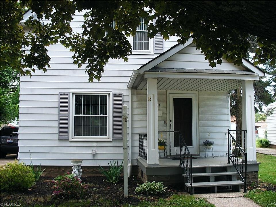 1st image of 18601 Puritas Ave