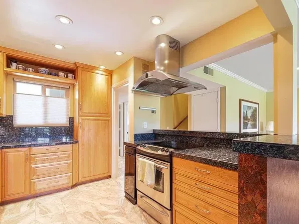 6780 Mission Gorge Rd, San Diego, CA 92120