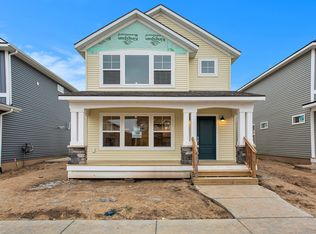 7900 Greendale Dr, Byron Center, MI 49315