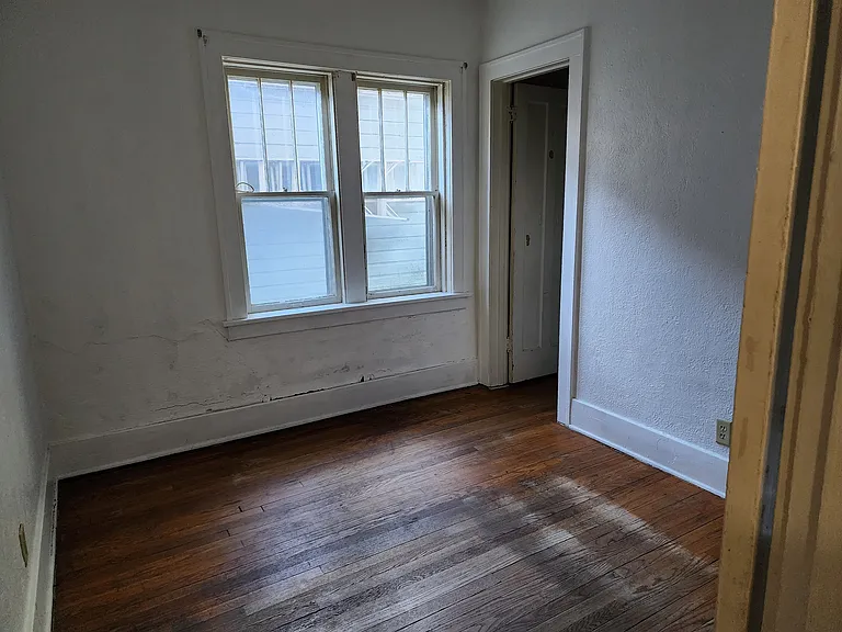 1306-08 Villa Ave #1306 — Photo 7