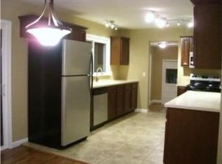 10014 E 78th Ter, Raytown, MO 64138