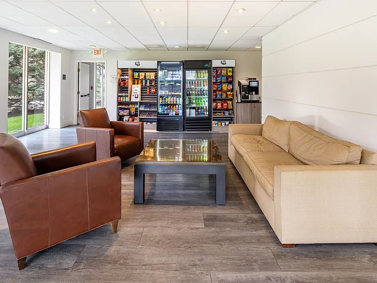 600 E 8th St #4D — Photo 18