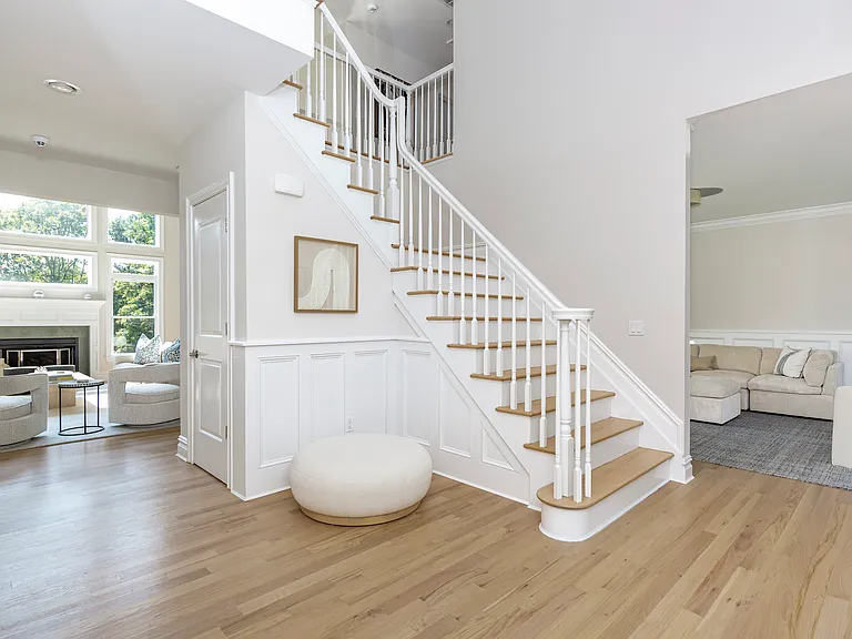 360 Canoe Place Rd — Photo 6