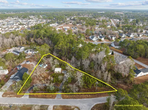 4283 Flagship Avenue SE, Southport, NC 28461