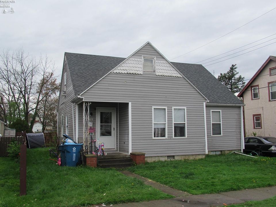 1st image of 409 Vine St