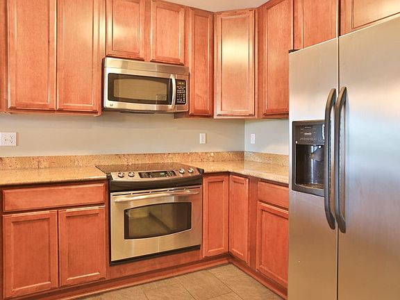 4th image of 111 N Ashley St Suite 512