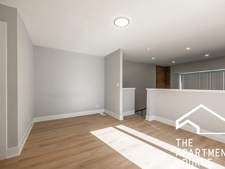 1214 N La Salle Dr #C5 — Photo 12
