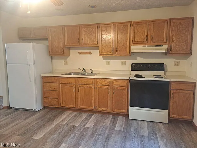 6 Sunrise Dr #E — Photo 7