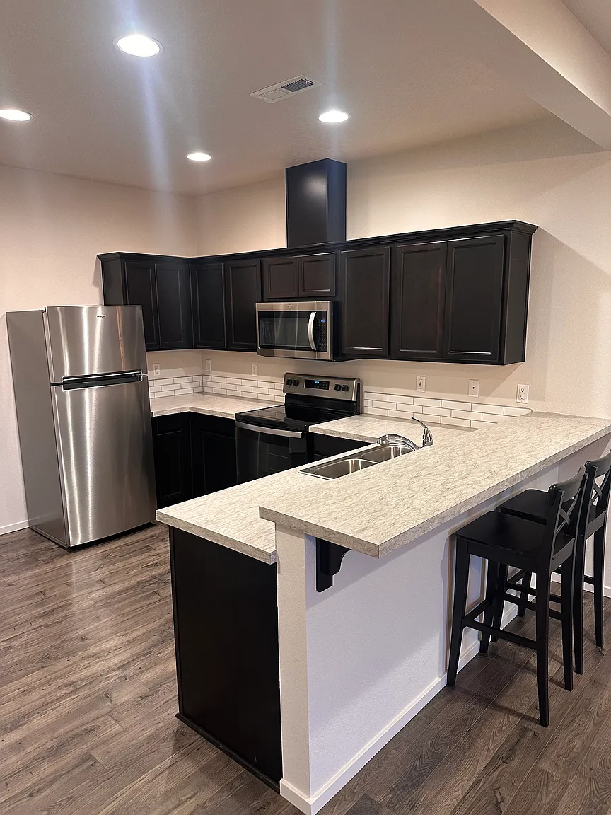 2324 SE Palmquist Rd photo 1