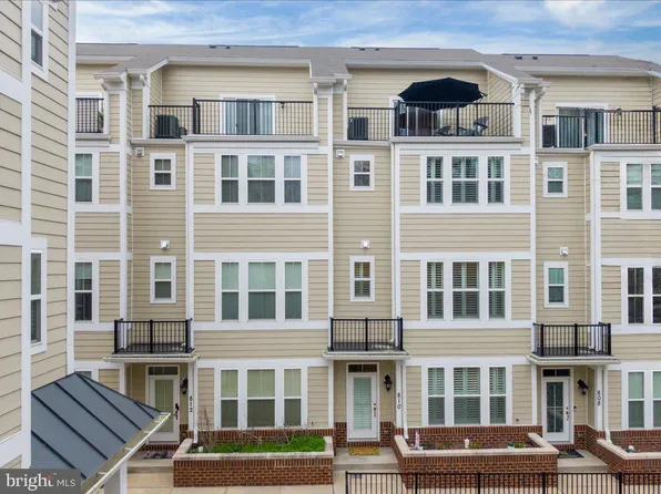 810 Francis Harris Pl, Annapolis, MD 21401