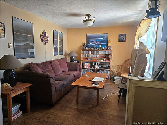 2nd image of 20 Wayne Ave