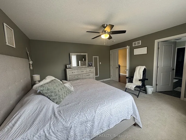 252 Westbank Trl — Photo 28