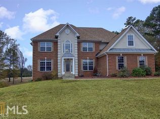 40 Cambridge Dr, Covington, GA