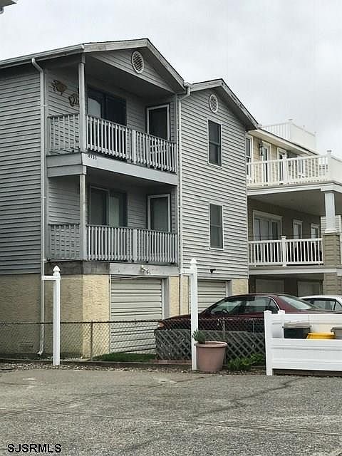 1st image of 4933 Asbury Ave