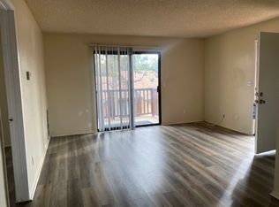 25870 Stanford St APT 5C, Hemet, CA 92544
