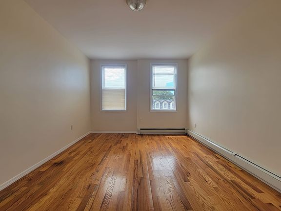 4th image of 50 Belmont Ave #37E