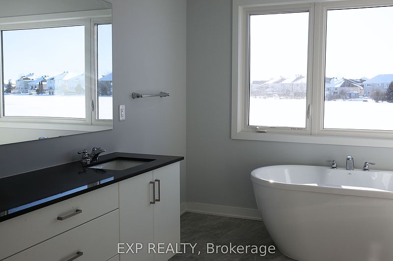 Ottawa House for rent - 4 Bedrooms — photo 17
