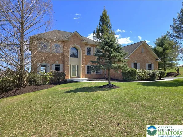 4123 Wyndemere Cir, Schnecksville, PA 18078