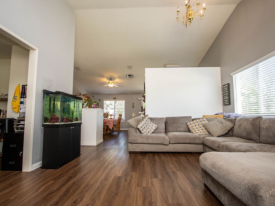 2nd image of 13630 Flagstone St
