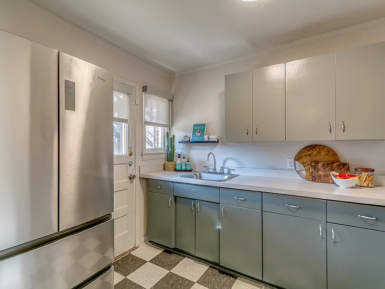 Urban Living in our Kessler Park Apartment Homes — Photo 12