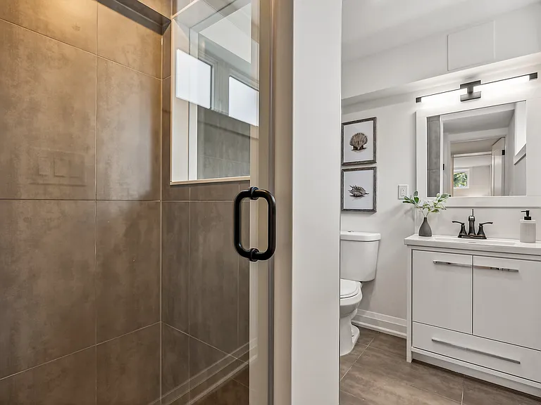 32 Warbeck Pl #B — Photo 7