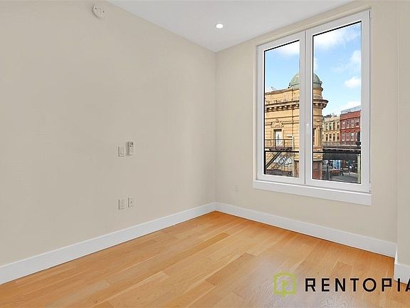 3rd image of 1052 Greene Ave #208