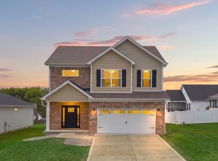 1325 Silver Springs Dr, Lexington, KY 40511