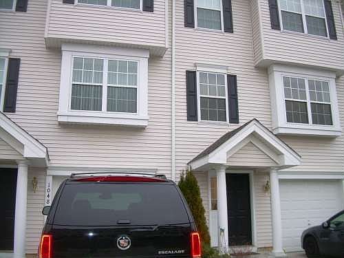 1st image of 1046 Buckingham Dr #33