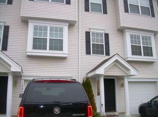 1046 Buckingham Dr #33, West Deptford, NJ 08086