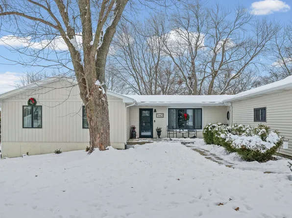 140 Choctaw Trl, Loda, IL 60948