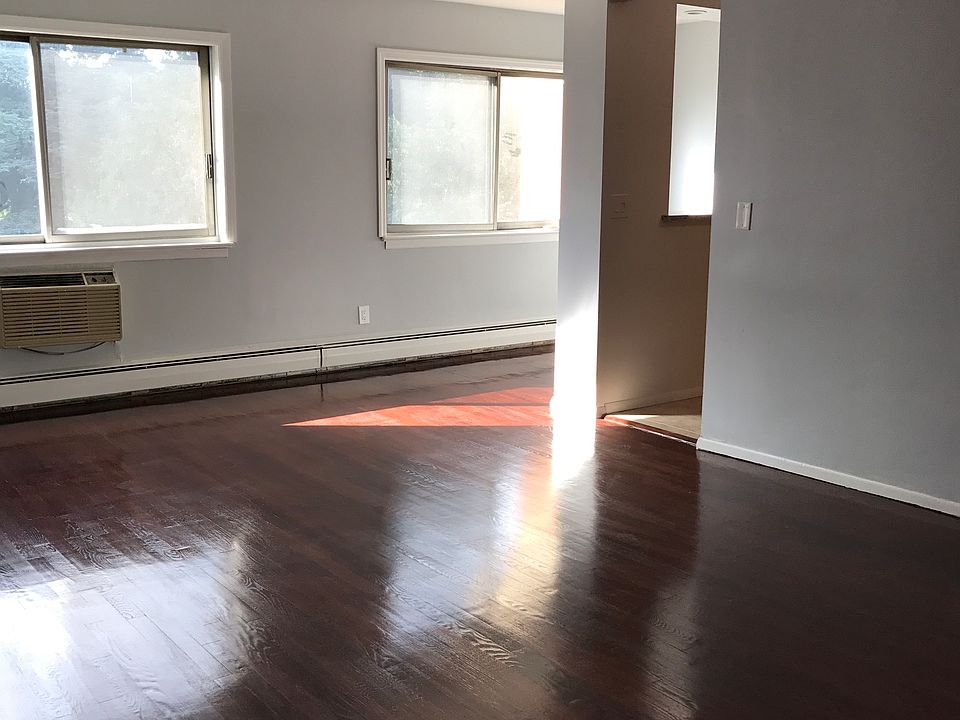 1st image of 370 S Harrison St APT 110