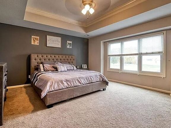 5th image of 5909 NE Coral Cir