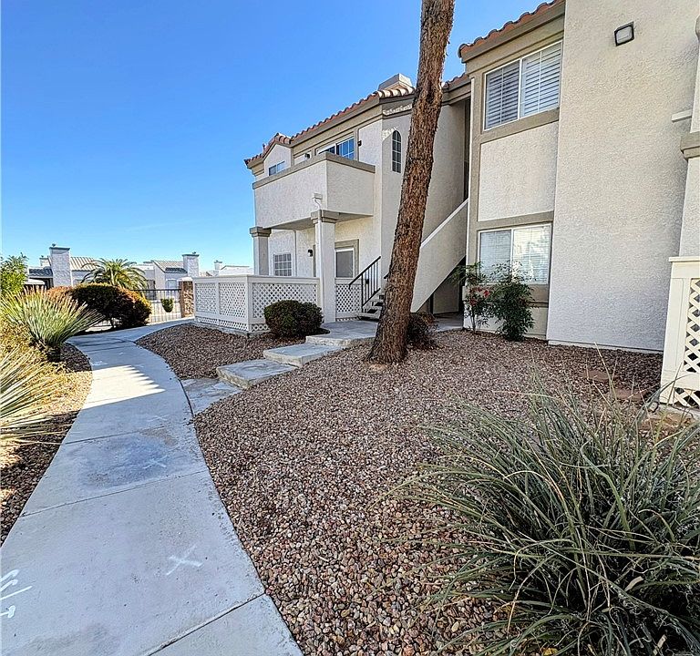 1st image of 1685 Strasbourg Way #1685