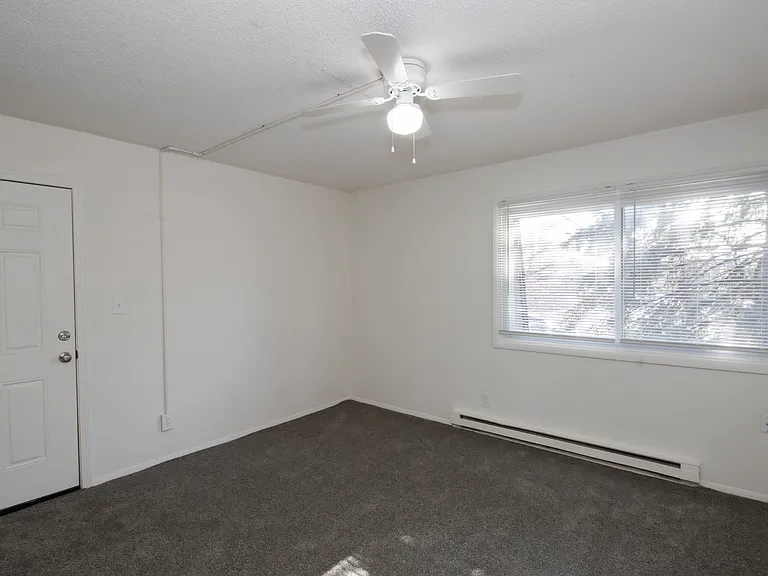 Lockport South Apartments — Photo 20